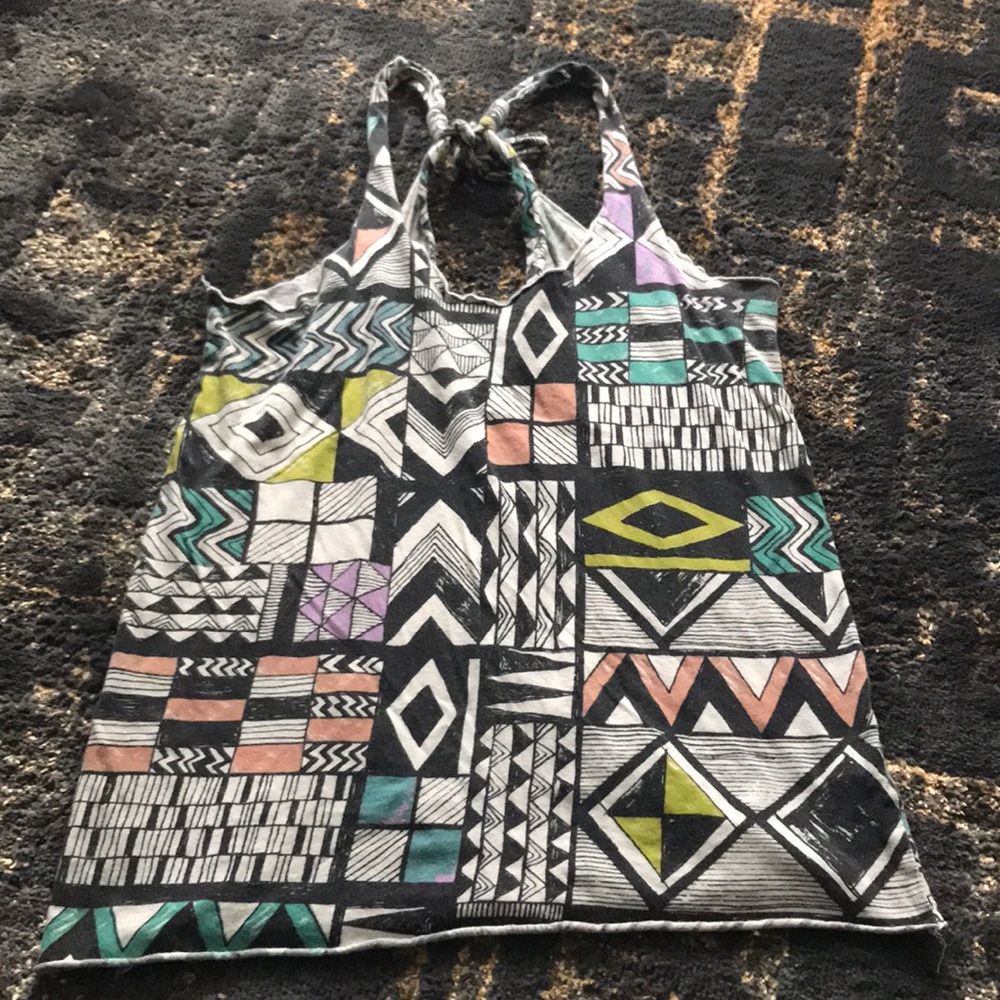 Geometric summer tank!